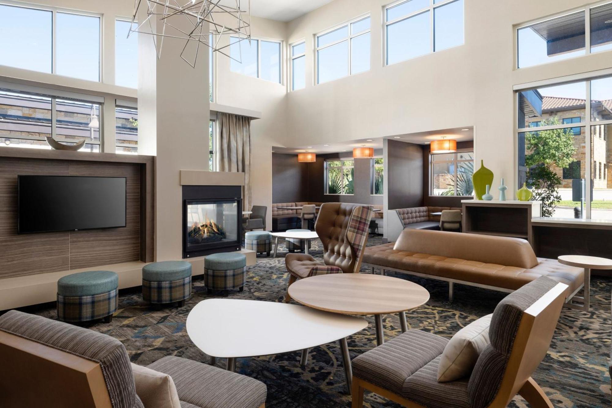 Residence Inn By Marriott Austin Lake Austin/River Place Four Points Exterior foto